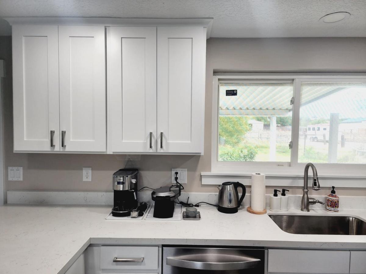 3 Bed 2 Bath Full Accessible Townhome In Heart Of Slc South Jordan Εξωτερικό φωτογραφία